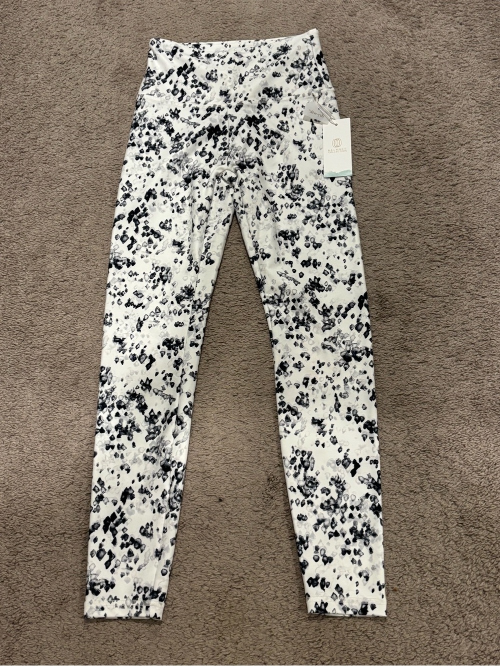 Balance Collection Women’s Size Small Black Watercolor Snake (HO0) Leggings NWT